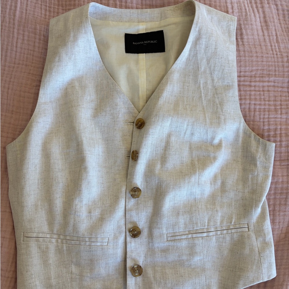 Banana Republic Light Beige Linen Blend Vest
